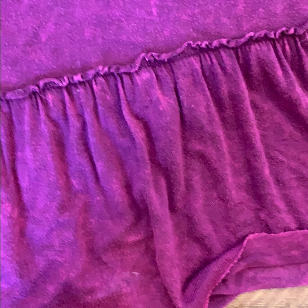 Red flounce tee - Picture 2 of 3